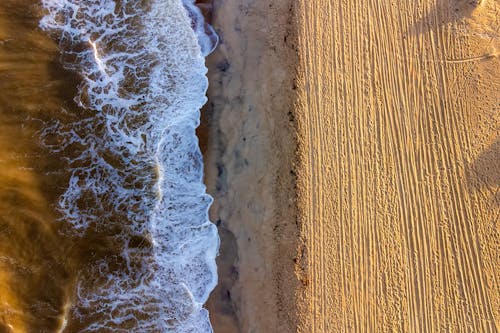 Бесплатное стоковое фото с Аэрофотосъемка, берег, грохот волн