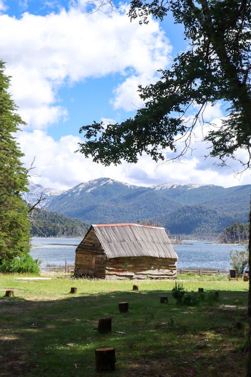 Foto profissional grátis de banco, cabine, casa