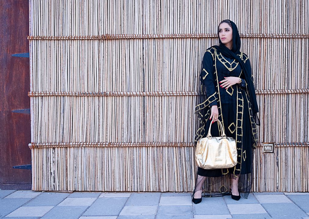 تصميم متجر سلة للعبايات - luxury feminine boutique website layout with abaya products