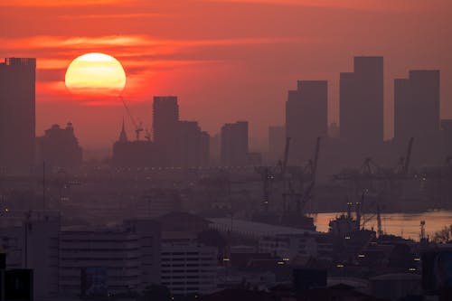 Foto stok gratis bangunan, bayangan hitam, cityscape