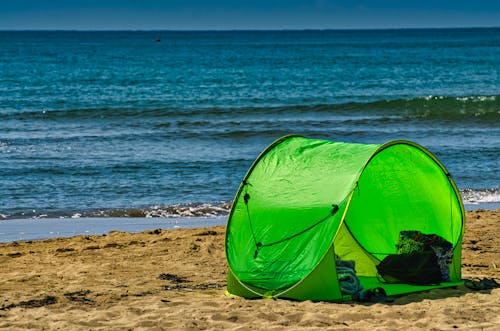 Ücretsiz boş zaman, çadır, dalgalar içeren Ücretsiz stok fotoğraf Stok Fotoğraflar