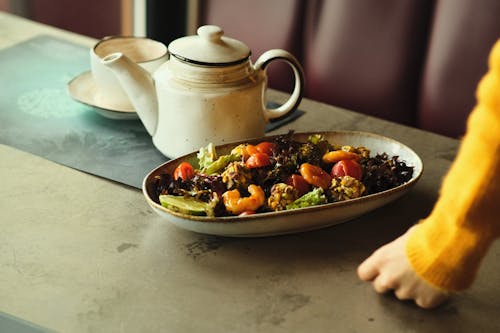 Gratis lagerfoto af bord, grøntsager, kedel
