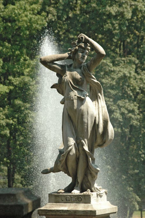 Foto profissional grátis de entalhado, escultura, estátua