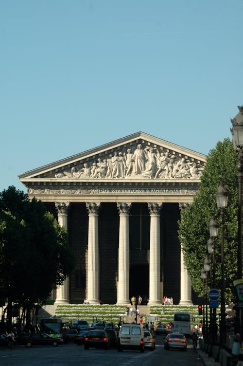 Clear Sky over Museum and Street