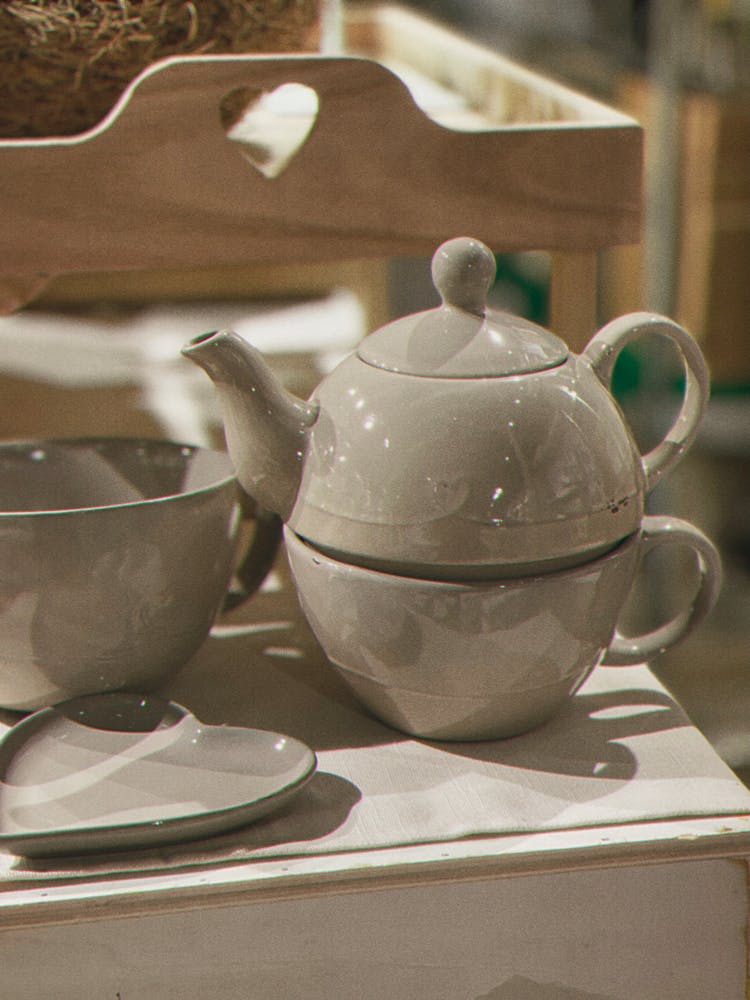 White Ceramic Teapot Set