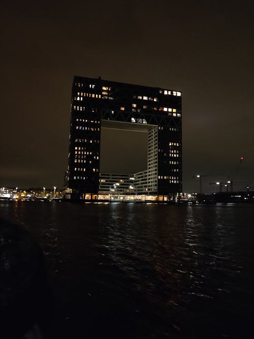 Foto profissional grátis de à noite, Amsterdã, arco - característica arquitetônica