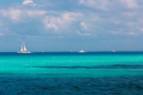 Gratis Fotos de stock gratuitas de barcos, bonito, cielo azul Foto de stock