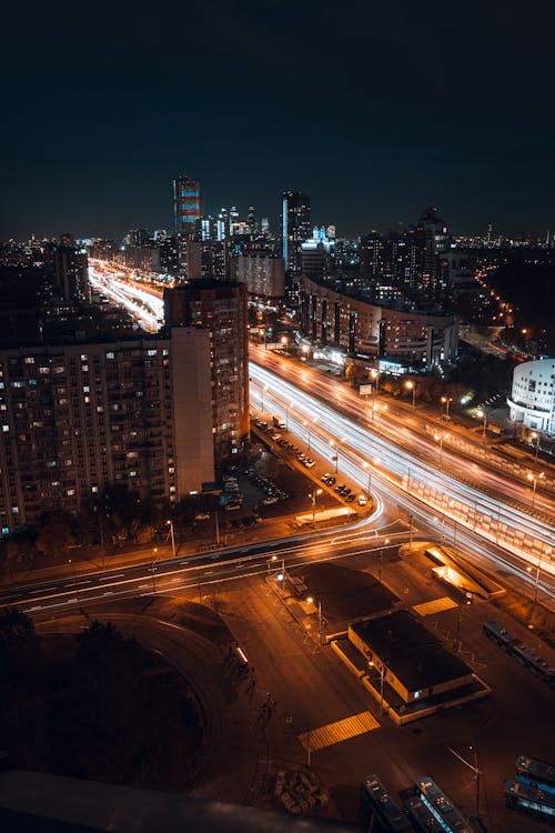 Бесплатное стоковое фото с Аэрофотосъемка, вертикальный выстрел, городской пейзаж