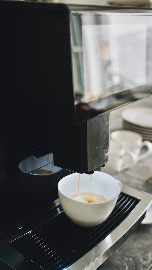 Darmowe zdjęcie z galerii z ceramiczny kubek, ekspres do kawy, kawa
