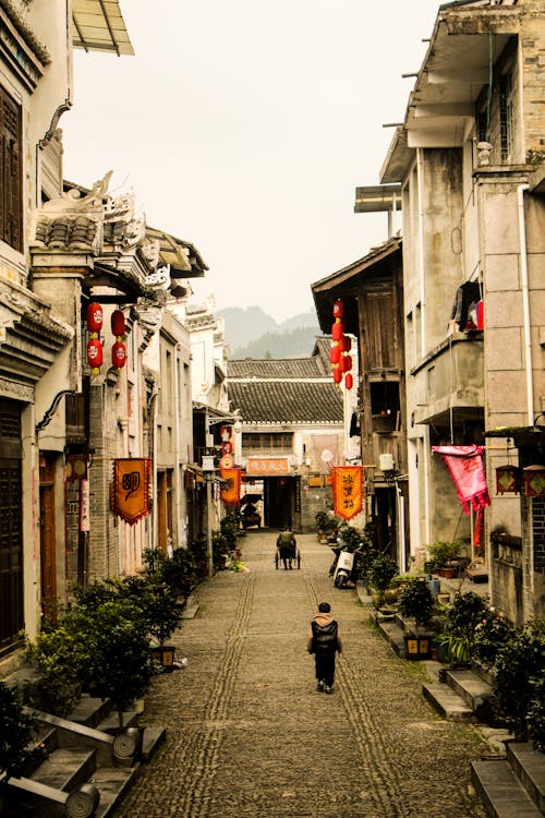 arka sokak, binalar, Çin içeren Ücretsiz stok fotoğraf
