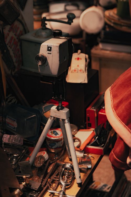 A Vintage Video Camera Mounted on a Standee · Free Stock Photo