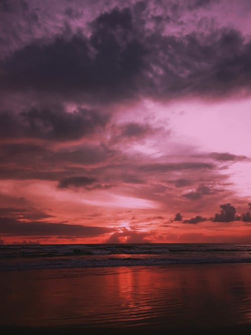 Ilmainen kuvapankkikuva tunnisteilla aallot, analoginen valokuvaus, dramaattinen taivas