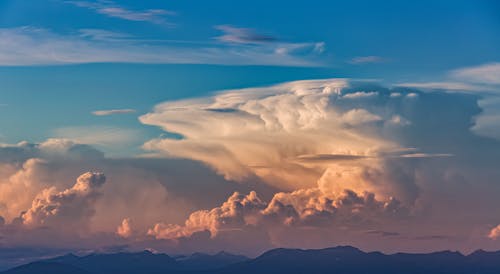 Ingyenes stockfotó fehér felhők, felhőzet, festői kilátás témában Stockfotó
