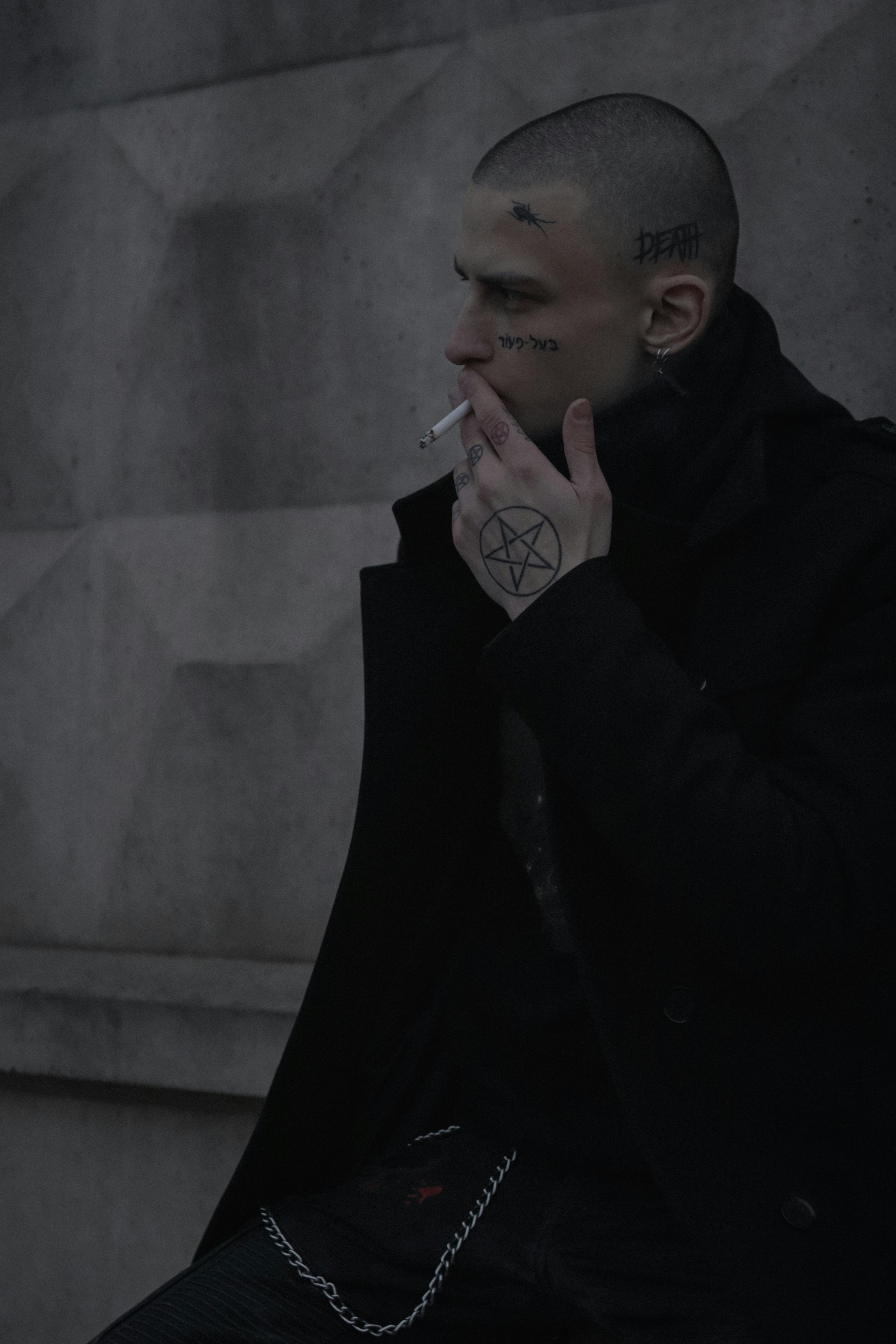 Man Leaning On Wall Smoking Photos, Download The BEST Free Man Leaning ...