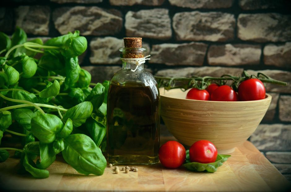 How to Make Flavored Oils and Vinegars