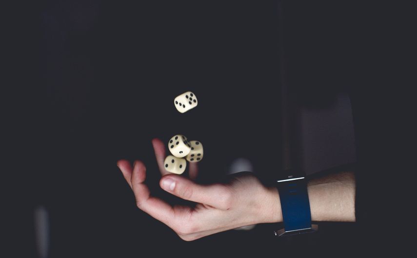 Online Casino: Spielautomaten und Live-Spiele im Überblick