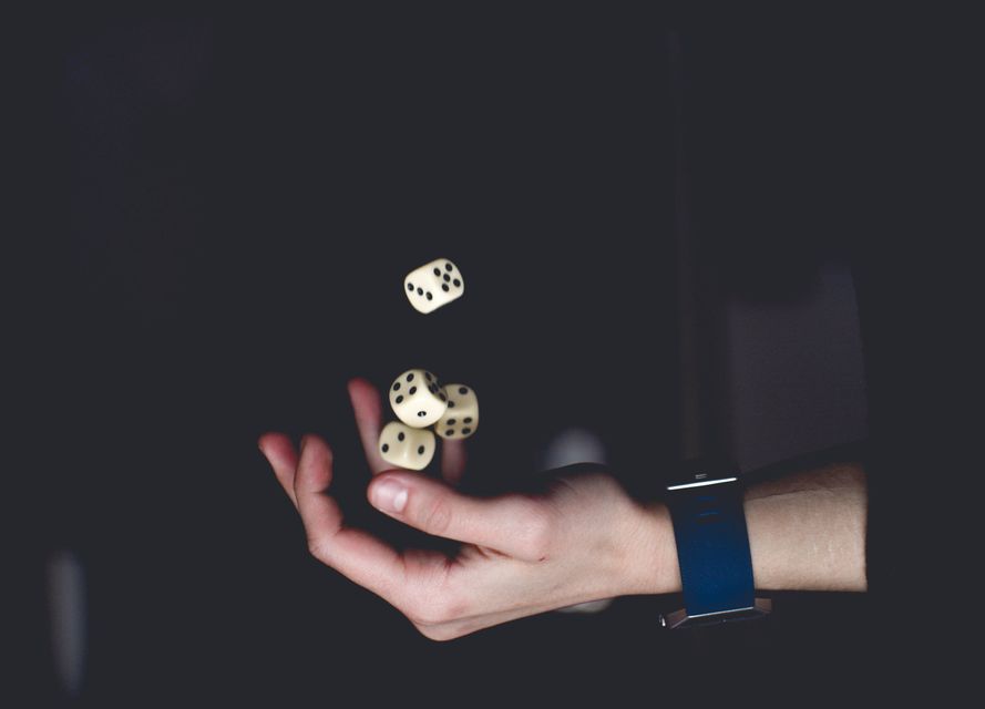 Blackjack Spiel online mit Karten und Chips