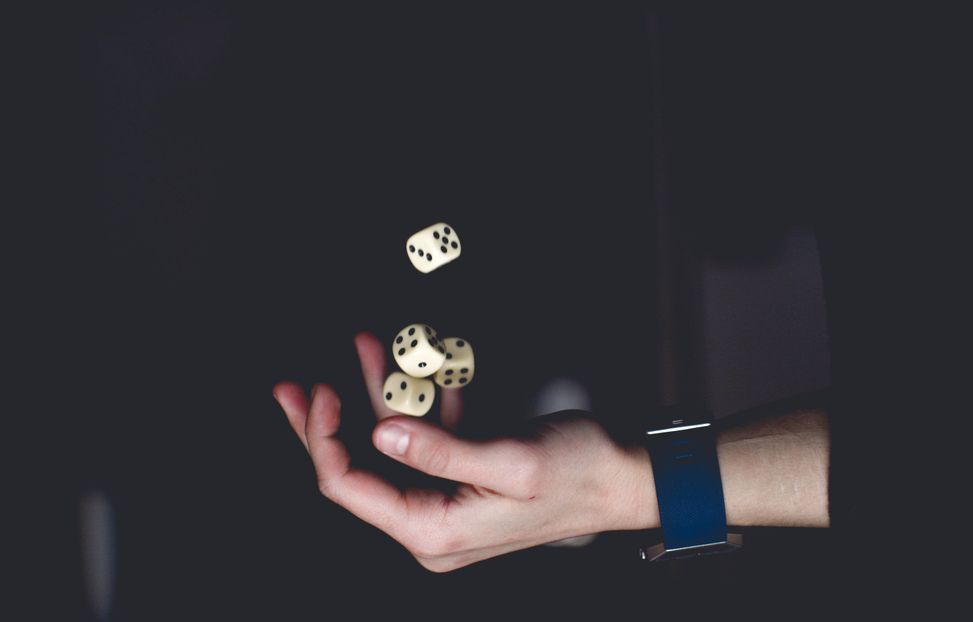 Online Casino: Spielautomaten und Live-Spiele im Überblick