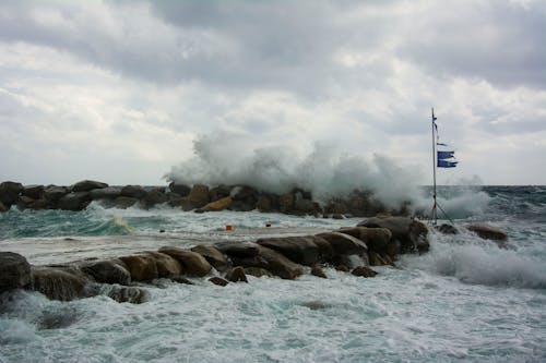 Foto d'estoc gratuïta de bandera, ennuvolat, Escuma de mar