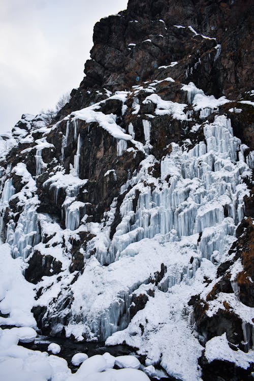 açık hava, akarsu, buz tutmuş içeren Ücretsiz stok fotoğraf