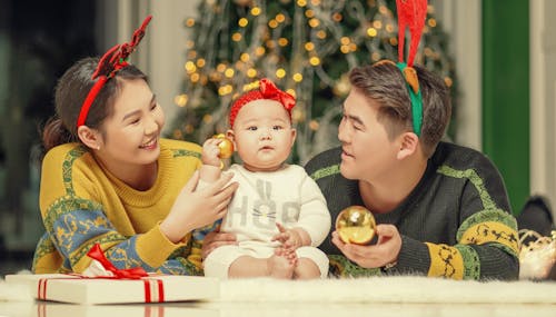 Kostnadsfri bild av bebis, familj, jul