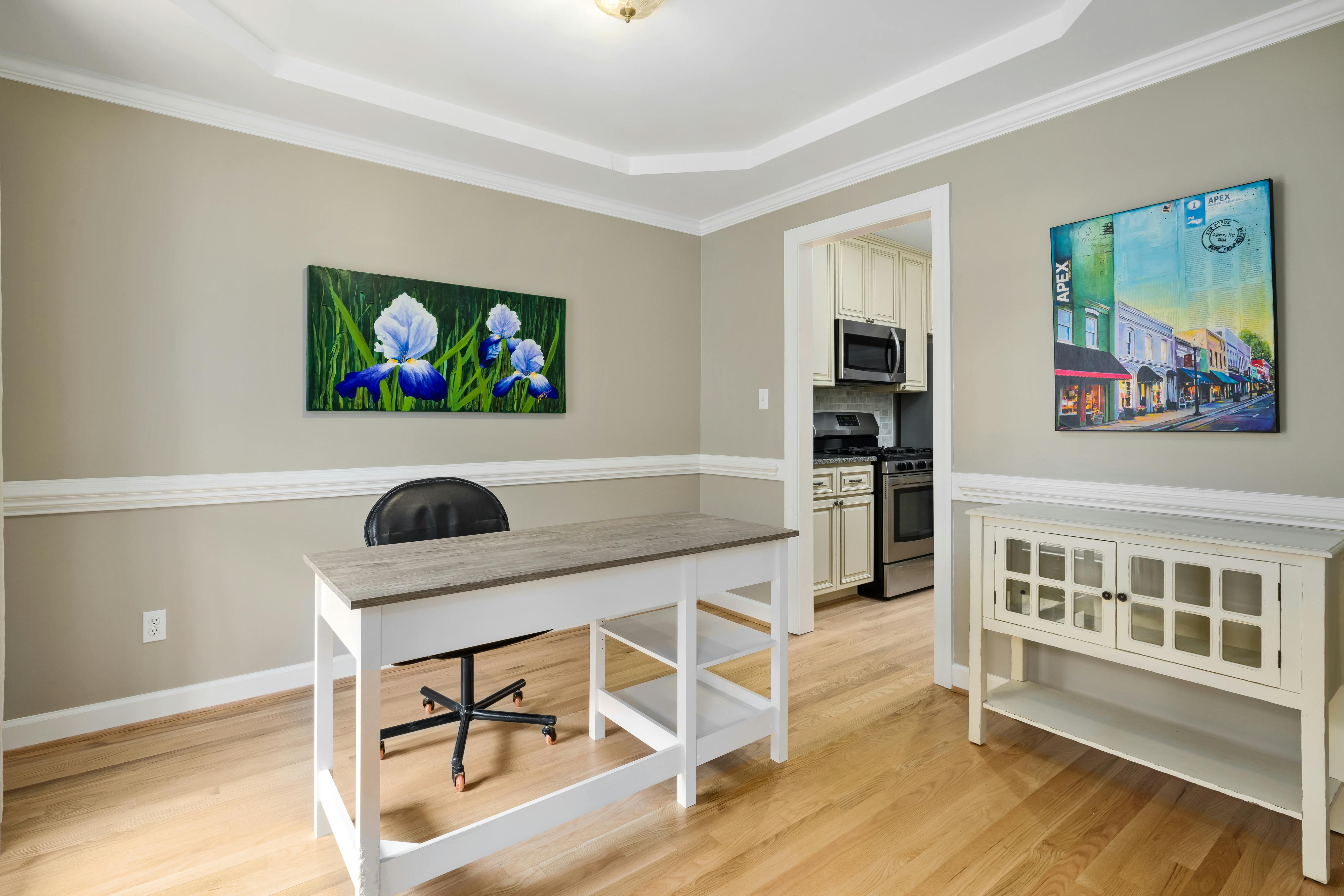 White Metal Chair · Free Stock Photo