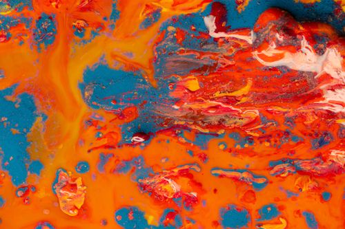 Free Dynamic abstract painting with vivid orange and blue hues showcasing fluid expressionism. Stock Photo