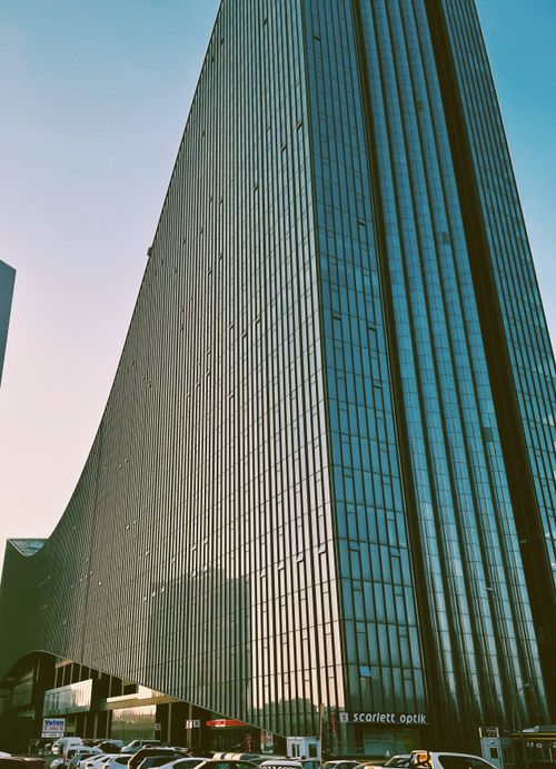 Free Sleek modern skyscraper in Ankara, Turkey, showcasing a blend of contemporary architecture and urban sophistication. Stock Photo