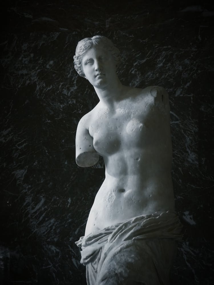 Venus De Milo Sculpture