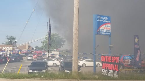 Kostenloses Stock Foto zu feuer, gebäude, gebäude in brand