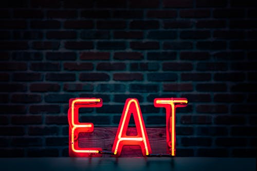 Red Eat Neon Sign Eingeschaltet