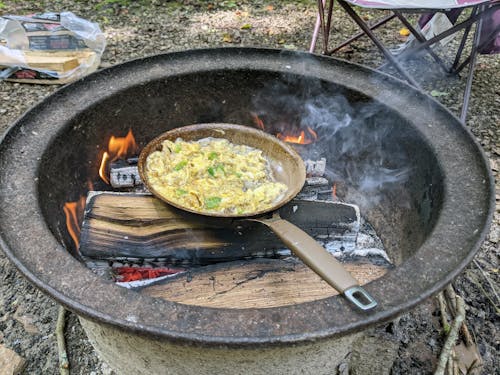 Gratis lagerfoto af æg, Camping, lejrbål