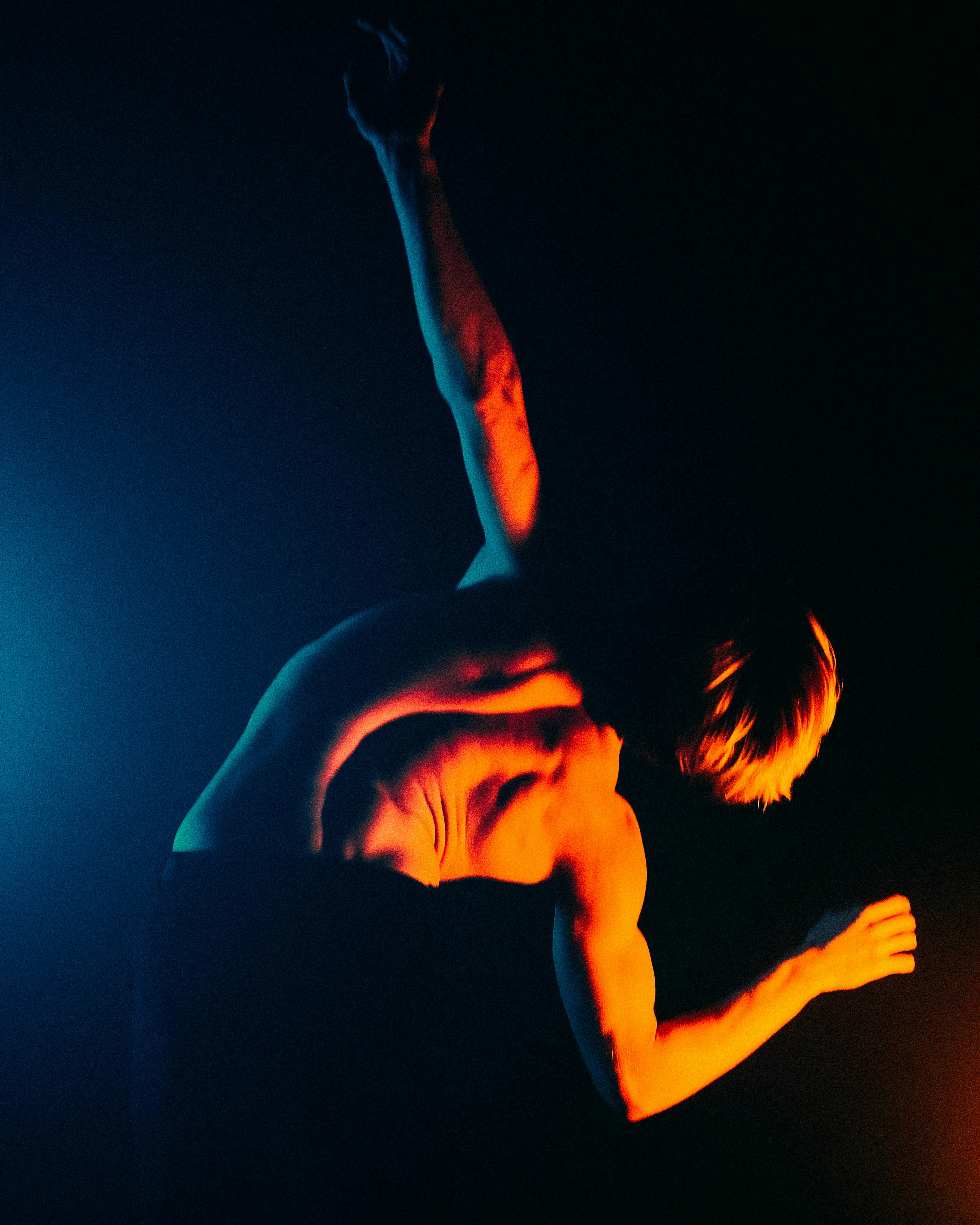 Ücretsiz arkadan görünüm, artistik, aşama içeren Ücretsiz stok fotoğraf Stok Fotoğraflar