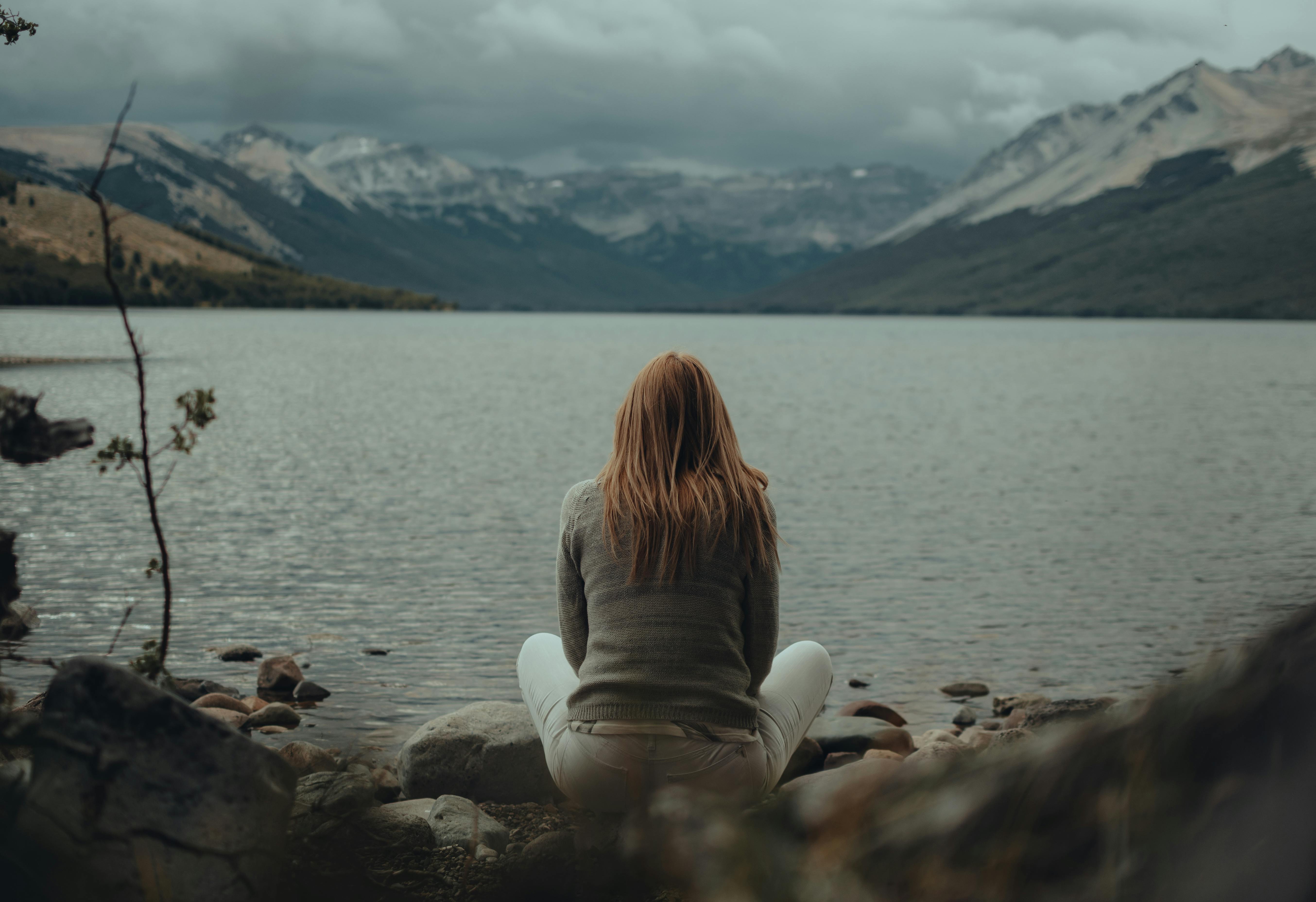 I've always felt alone learning a new language until I tried this language learning app — Photo by Gaspar Zaldo on Pexels