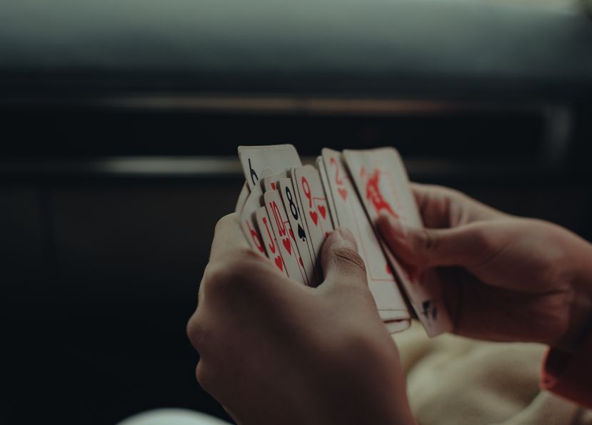 Online Casino: Spielautomaten und Live-Spiele im Überblick