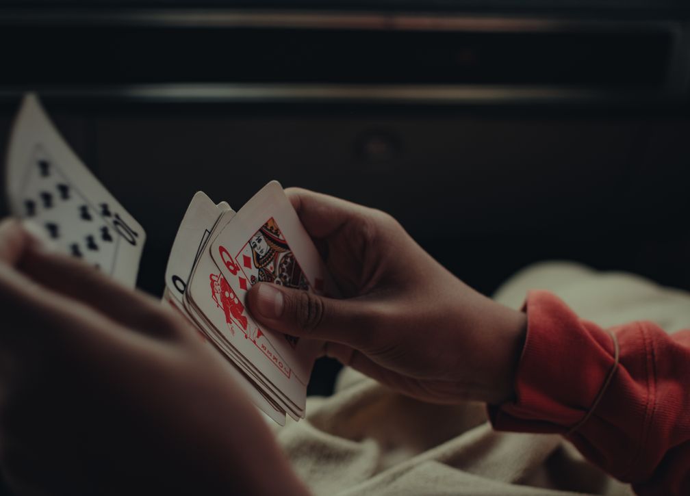 Online Casino: Spielautomaten und Live-Spiele im Überblick