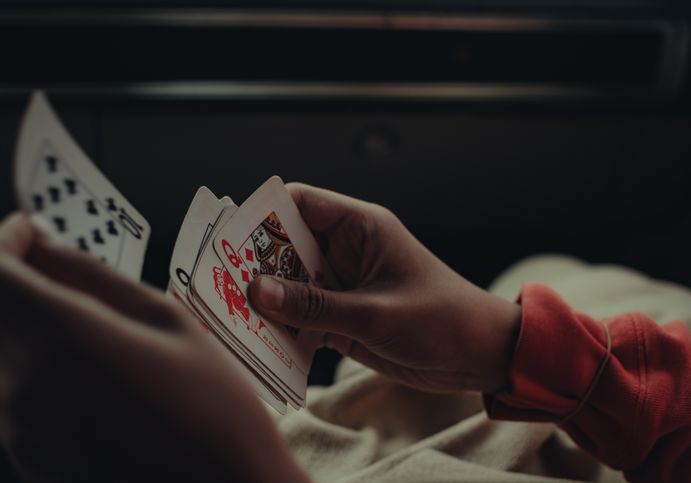 Online Casino: Spielautomaten und Live-Spiele im Überblick