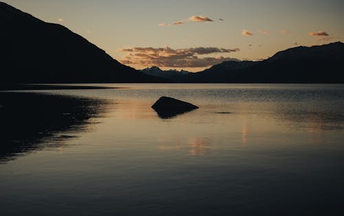 Ilmainen kuvapankkikuva tunnisteilla auringonlasku, cneyr, järvi