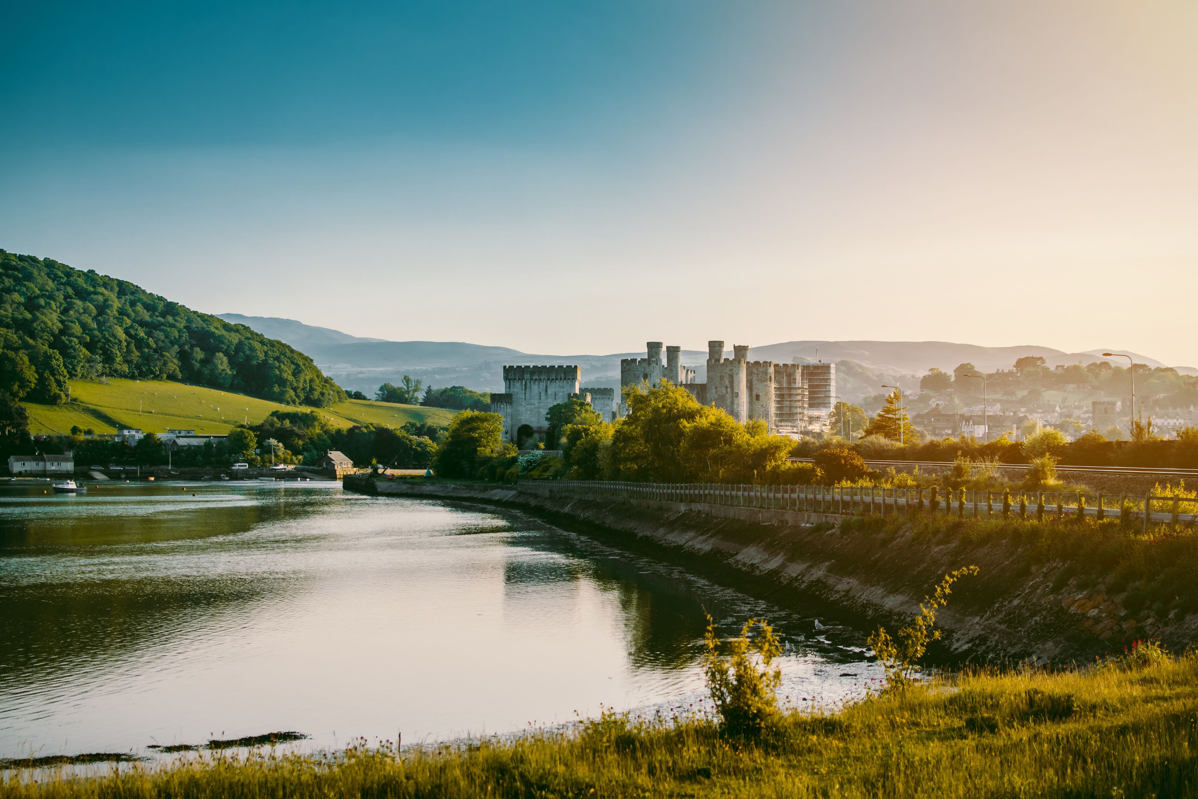 Wales Private Tour — luxury chauffeur travel