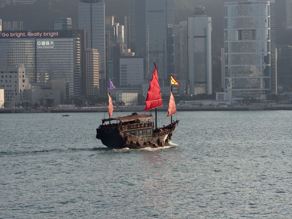 Junk Boat on Hong-Kong Waters · Free Stock Photo