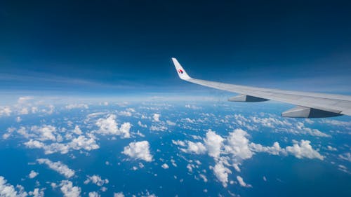 Foto profissional grátis de acima das nuvens, aeronave, nuvens