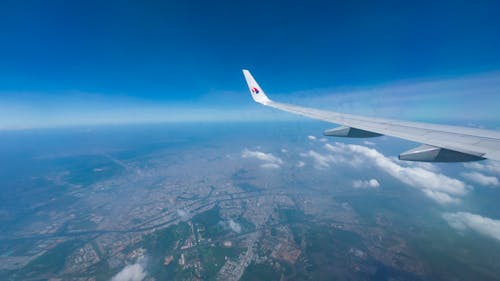 Foto profissional grátis de acima das nuvens, aeronave, nuvens