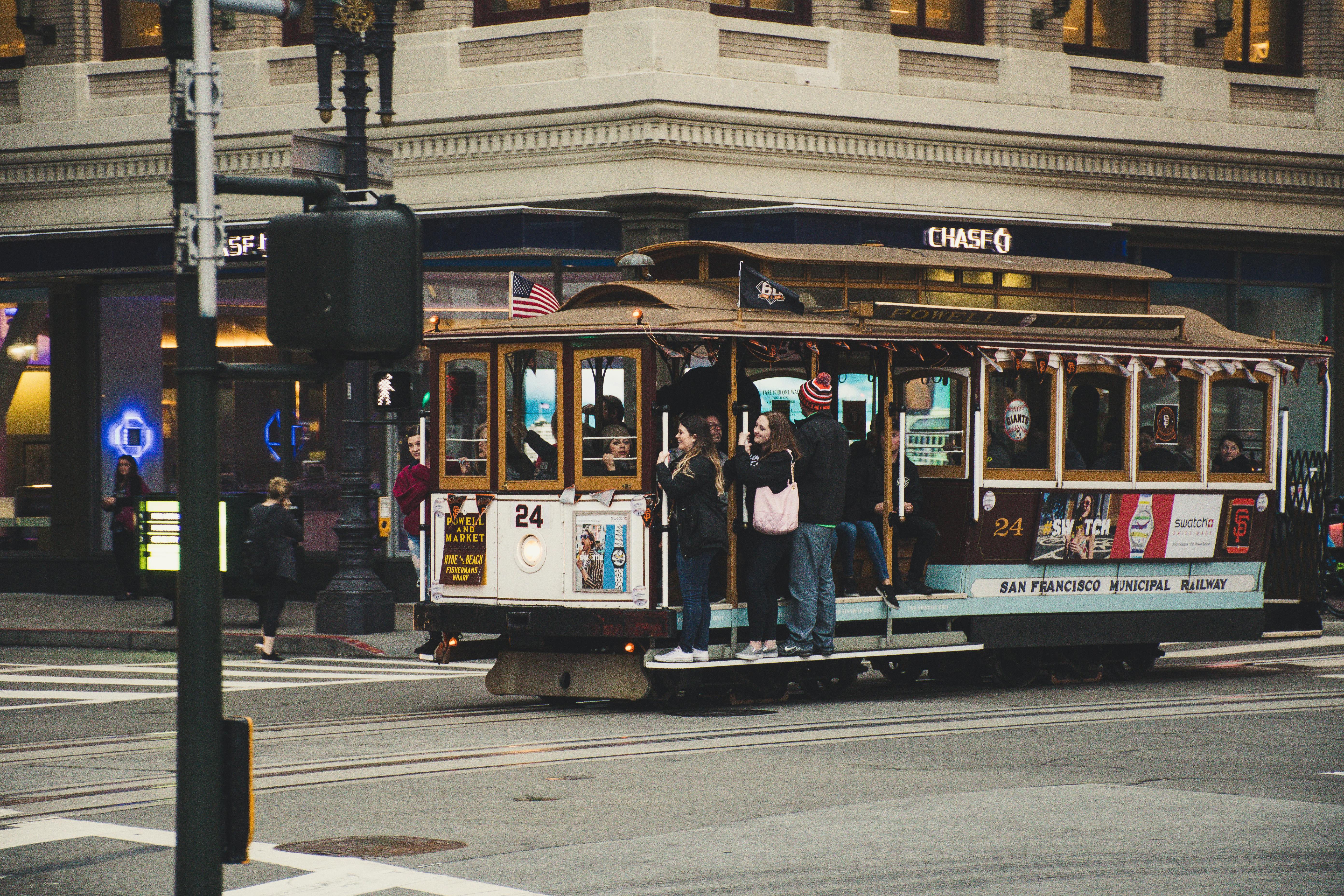 Comida tradicional eslovena numa mesa
