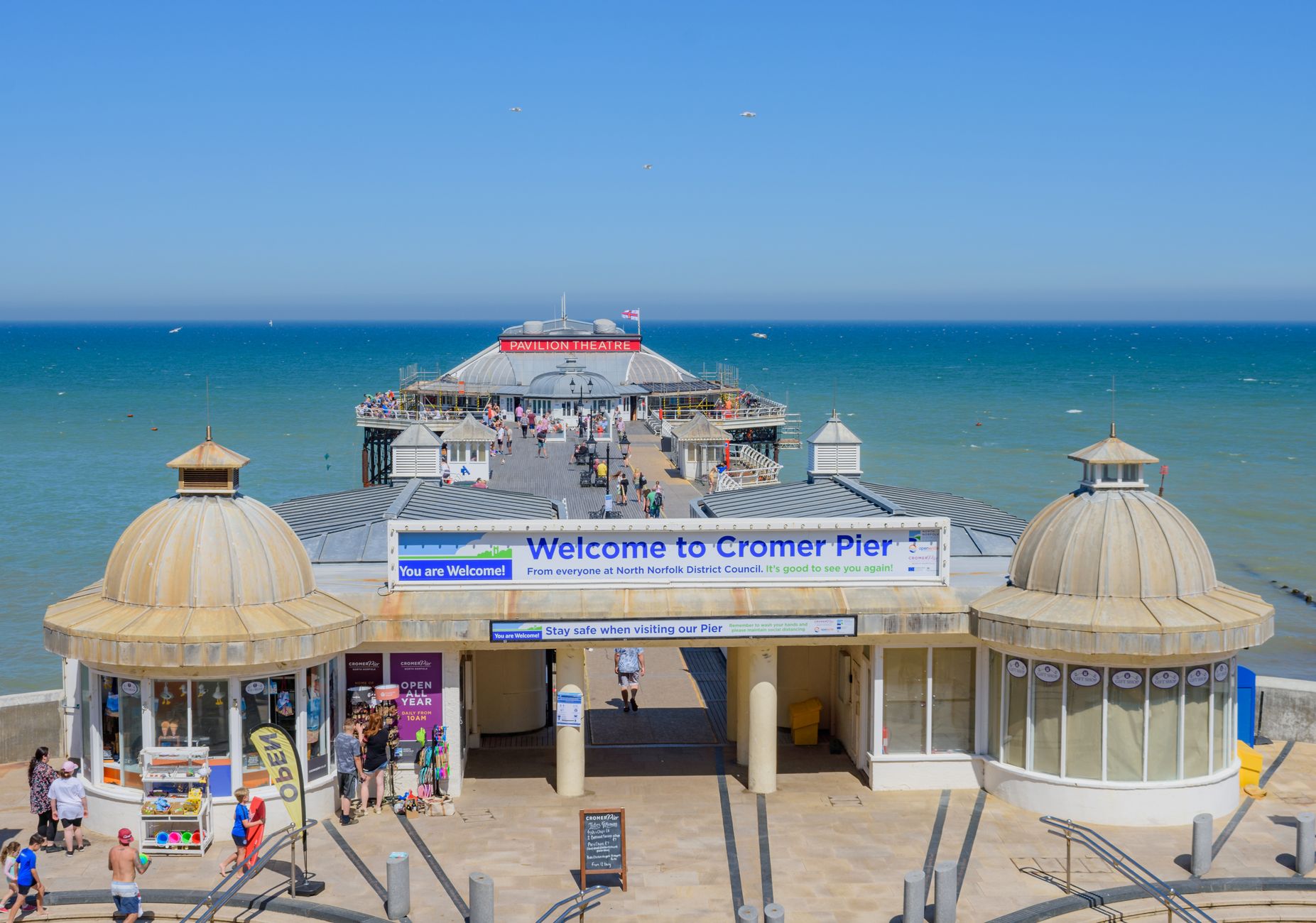 Seaside chippy stroll