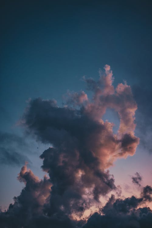 Free Clouds in the Dramatic Sky Stock Photo