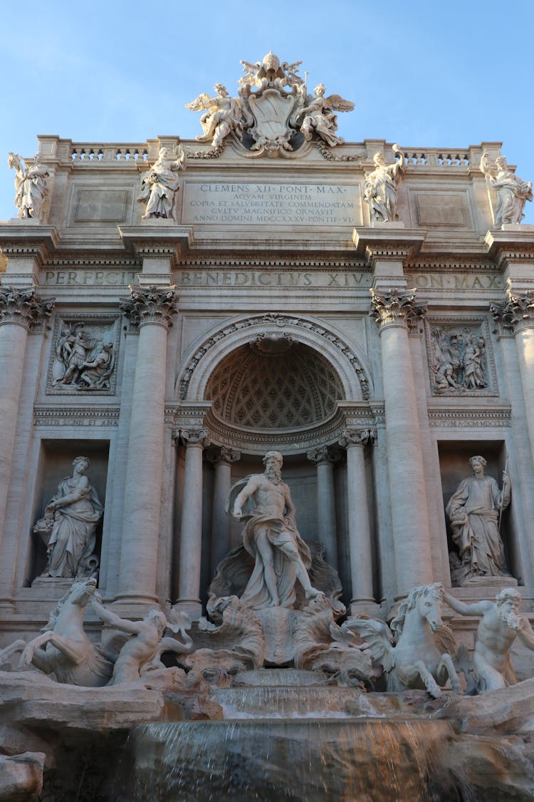 Di Trevi Fountain