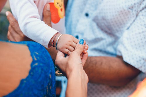 Foto profissional grátis de aguardar, amor, atenção, bebê