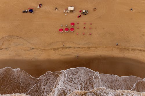 Free Darmowe zdjęcie z galerii z fotografia lotnicza, parasole plażowe, plaża Stock Photo