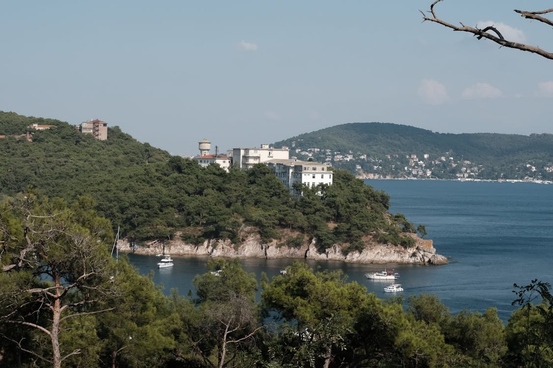 Бесплатное стоковое фото с берег, город, города