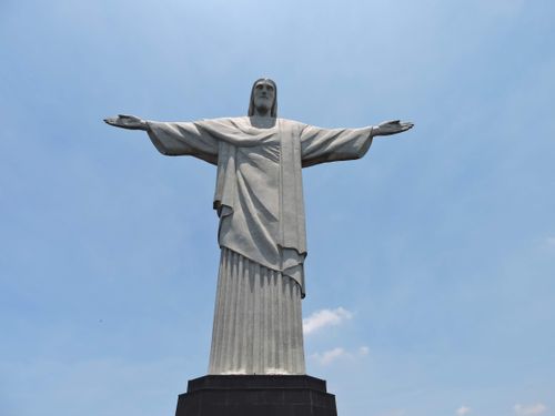 Free Iconic Christ the Redeemer statue under a clear sky in Rio de Janeiro, Brazil. Stock Photo